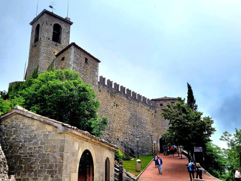 Castle of La Rocca o Guaita